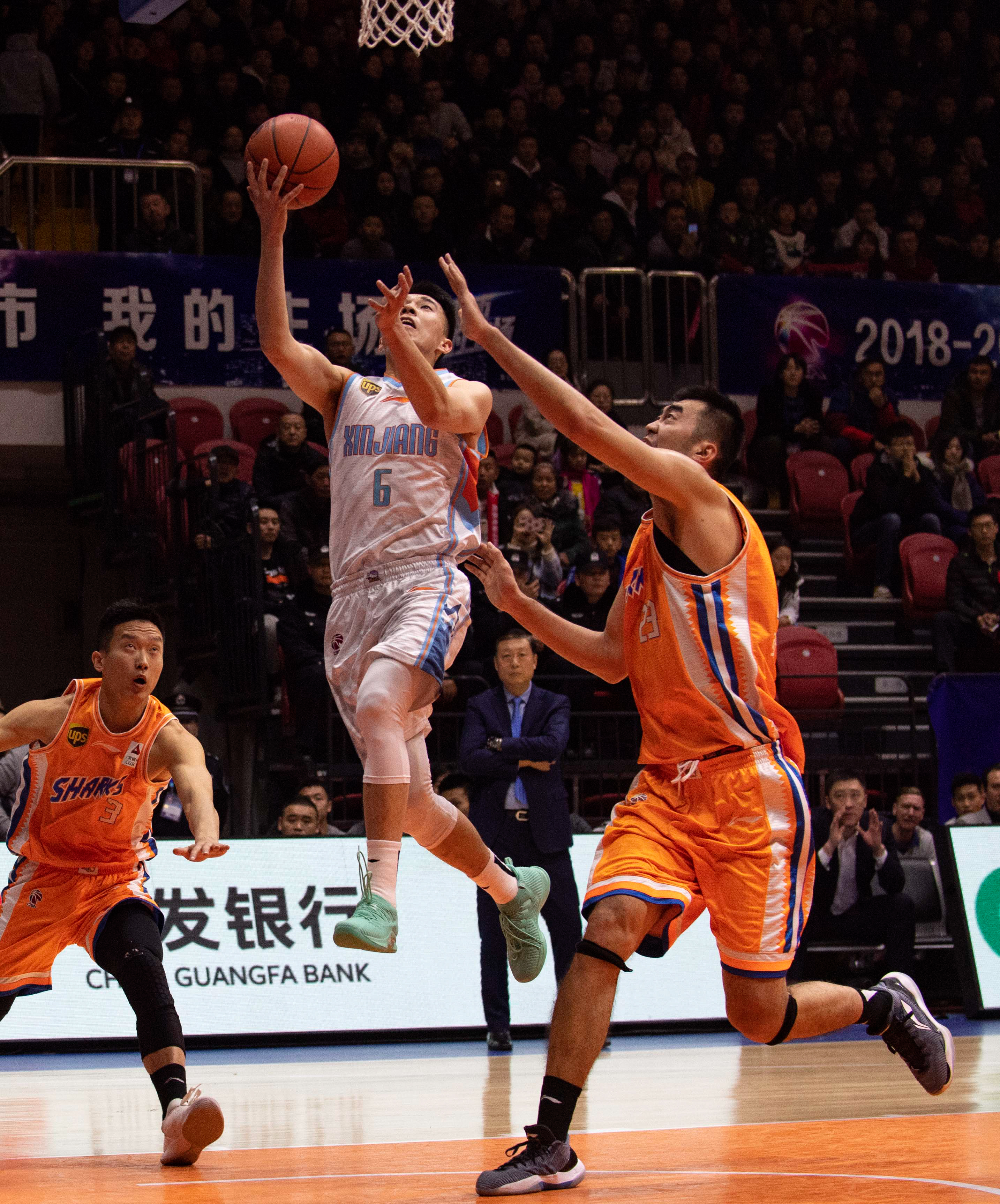 尔瓦雷斯重 尔瓦雷斯重